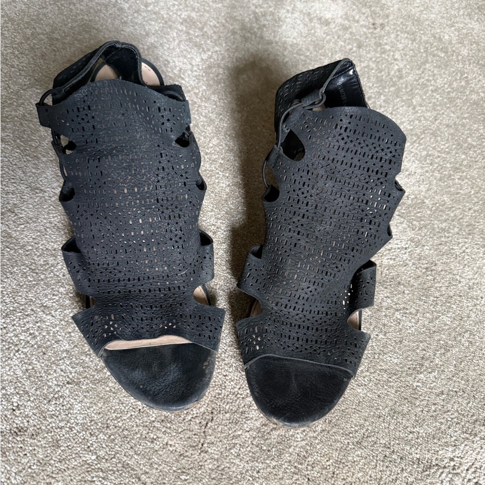 Vince Camuto Black Cut-Out Sandals